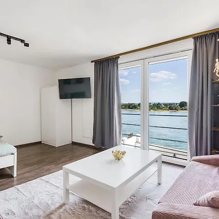 Beautiful Right On The Rhine Apartman Neuwied